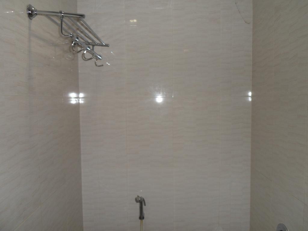 Hotel Silver Plaza อาเมดาบัด ห้อง รูปภาพ